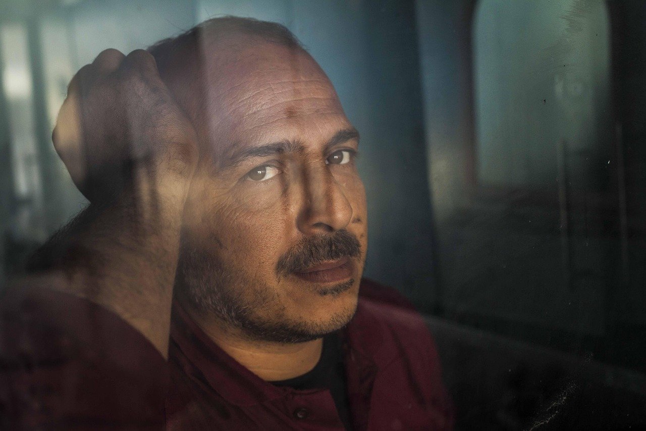 20 surprising physical symptoms of bipolar disorder